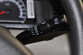 2012款吉利英伦SC715节能版手动超值型