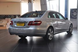 2013款奔驰E260L时尚型到店实拍