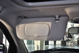 2013款Jeep指南者2.4L豪华版到店实拍