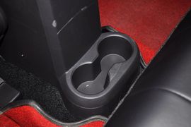 2013款Jeep指南者2.4L豪华版到店实拍