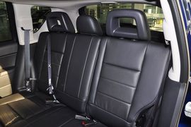 2013款Jeep指南者2.4L豪华版到店实拍