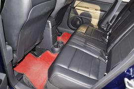 2013款Jeep指南者2.4L豪华版到店实拍