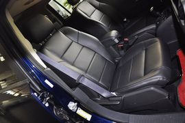 2013款Jeep指南者2.4L豪华版到店实拍