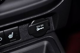 2013款Jeep指南者2.4L豪华版到店实拍
