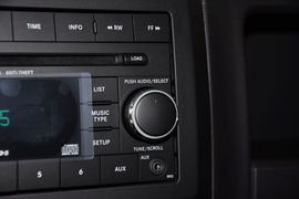 2013款Jeep指南者2.4L豪华版到店实拍