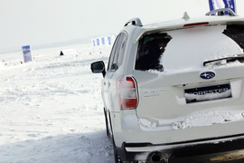 冰雪试驾2013款斯巴鲁森林人