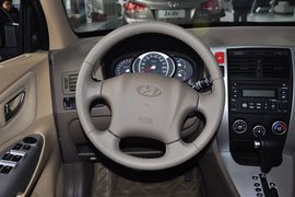 2009款现代途胜2.0GL自动两驱舒适型到店实拍