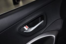 2013款现代全新胜达2.4GLS自动四驱智能型