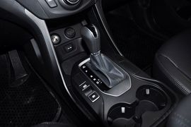 2013款现代全新胜达2.4GLS自动四驱智能型