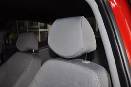 2010款现代瑞纳三厢1.4GS手动舒适型到店实拍