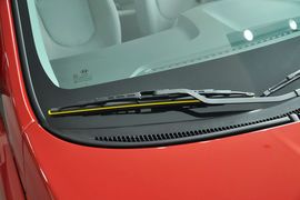 2010款现代瑞纳三厢1.4GS手动舒适型到店实拍