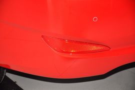 2010款现代瑞纳三厢1.4GS手动舒适型到店实拍