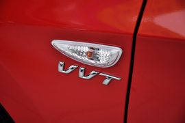 2010款现代瑞纳三厢1.4GS手动舒适型到店实拍