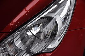 2010款现代瑞纳三厢1.4GS手动舒适型到店实拍