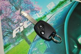 2013款本田飞度Hybrid