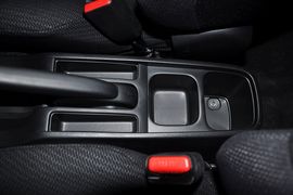 2013款本田飞度Hybrid