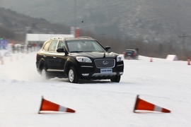 华泰宝利格冰雪试驾