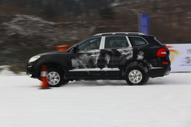 华泰宝利格冰雪试驾
