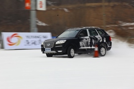 华泰宝利格冰雪试驾