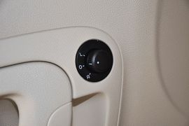 2012款斯柯达晶锐1.4L手自一体晶致版