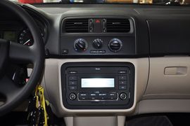 2012款斯柯达晶锐1.4L手自一体晶致版