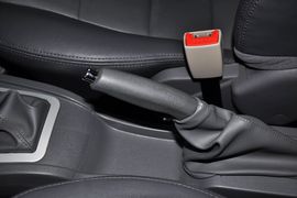 2012款奇瑞旗云2