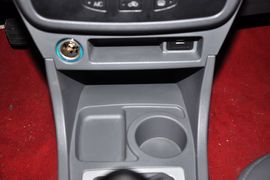 2012款奇瑞旗云2