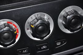 2012款奇瑞旗云2