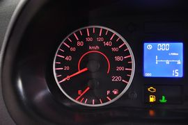 2012款奇瑞旗云2