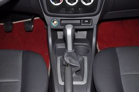 2012款奇瑞旗云2