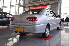 2012款奇瑞旗云2