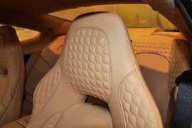 2013款阿斯顿马丁Vanquish征服