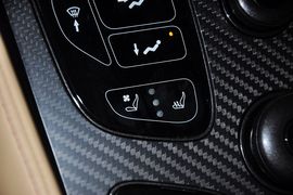 2013款阿斯顿马丁Vanquish征服