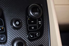 2013款阿斯顿马丁Vanquish征服