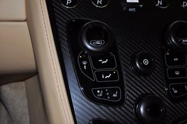 2013款阿斯顿马丁Vanquish征服