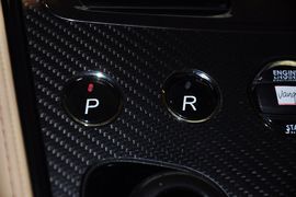 2013款阿斯顿马丁Vanquish征服