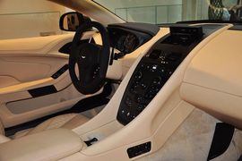 2013款阿斯顿马丁Vanquish征服