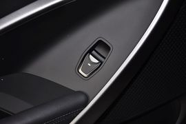 2013款现代全新胜达2.4GLS自动前驱智能型