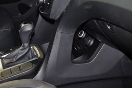 2013款现代全新胜达2.4GLS自动前驱智能型