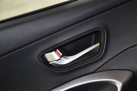 2013款现代全新胜达2.4GLS自动前驱智能型