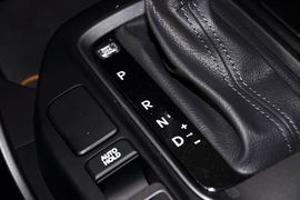 2013款现代全新胜达2.4GLS自动前驱智能型