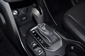 2013款现代全新胜达2.4GLS自动前驱智能型
