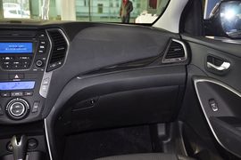 2013款现代全新胜达2.4GLS自动前驱智能型