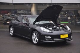 2013款保时捷Panamera4