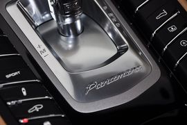 2013款保时捷Panamera4