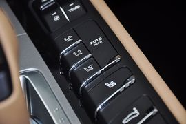 2013款保时捷Panamera4