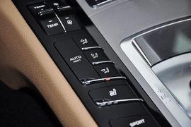 2013款保时捷Panamera4