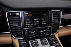 2013款保时捷Panamera4