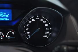 2012款福特福克斯两厢1.6L手自一体风尚型
