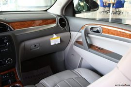 别克昂科雷内饰